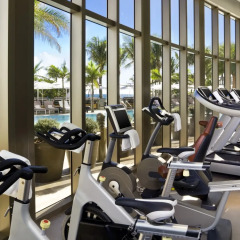 Отель The St. Regis Bal Harbour Resort фитнесс-зал фото 2
