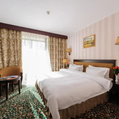 Гостиница Лондон 4* Номер Делюкс