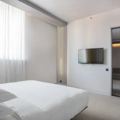 Отель Four Elements Hotels Ekaterinburg 4* Люкс