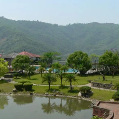 Отель The Fulbari Resort & Spa Непал, Покхара - отзывы, цены и фото номеров - забронировать отель The Fulbari Resort & Spa онлайн приотельная территория фото 3