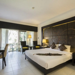 Отель Amora Beach Resort Phuket комната для гостей фото 2