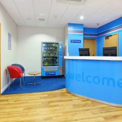 Отель Travelodge Glasgow Queen Street Великобритания, Глазго - отзывы, цены и фото номеров - забронировать отель Travelodge Glasgow Queen Street онлайн интерьер отеля
