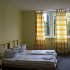 Отель Amadeus Hostel Berlin Германия, Берлин - 5 отзывов об отеле, цены и фото номеров - забронировать отель Amadeus Hostel Berlin онлайн комната для гостей фото 2
