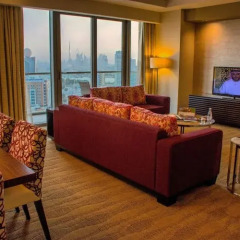 Отель Swissotel Living Al Ghurair Dubai Номер Премьер с двуспальной кроватью