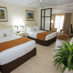 Comfort Suites Paradise Island In Paradise Island Bahamas From