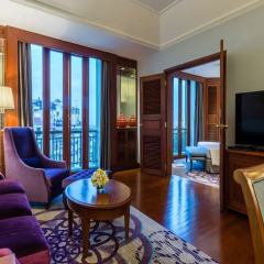Chatrium Hotel Royal Lake Yangon 5* Люкс с различными типами кроватей фото 7