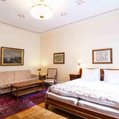 Mayfair Hotel Tunneln 4* Улучшенный семейный номер с различными типами кроватей