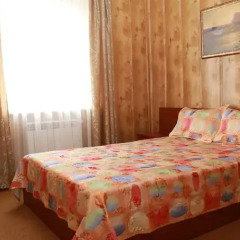 Hotel on Rybatskiy lane комната для гостей