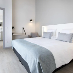 Отель Martins Brugge 3* Семейный номер Charming с различными типами кроватей фото 3