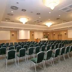 Отель Wyndham Tashkent с домашними животными