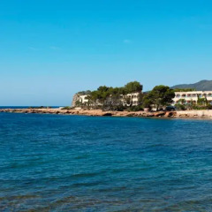 Отель Grupotel Santa Eulària & Spa - Adults Only пляж