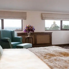 Laerton Hotel Tbilisi 4* Улучшенный номер с различными типами кроватей фото 2