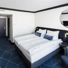Отель Vienna House Diplomat Prague 4* Представительский номер