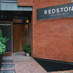 Redstone Boutique Hotel вид на фасад фото 2