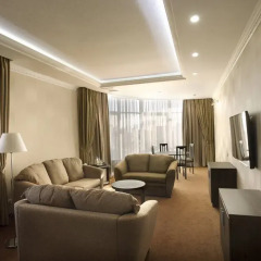 Гостиница Amici Grand комната для гостей фото 6