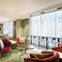 Отель Hilton Brussels Grand Place Бельгия, Брюссель - 4 отзыва об отеле, цены и фото номеров - забронировать отель Hilton Brussels Grand Place онлайн гостиничный бар