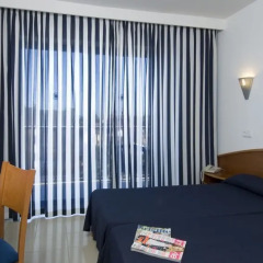 Отель Elegance Vista Blava комната для гостей