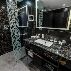 Гостиница Double Tree By Hilton Minsk 5* Люкс с различными типами кроватей фото 2