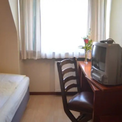 Отель City Hotel Köln am Neumarkt Германия, Кёльн - отзывы, цены и фото номеров - забронировать отель City Hotel Köln am Neumarkt онлайн удобства в номере фото 5
