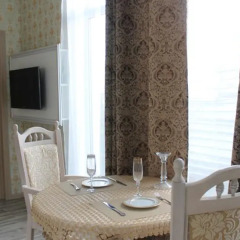 Гостиница Chotyry Legendy Украина, Днепр - отзывы, цены и фото номеров - забронировать гостиницу Chotyry Legendy онлайн комната для гостей фото 8