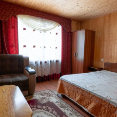 Гостиница Старый Клён в Домбае 1 отзыв об отеле, цены и фото номеров - забронировать гостиницу Старый Клён онлайн Домбай комната для гостей фото 2
