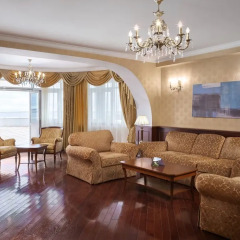 Cosmos Petrozavodsk Hotel интерьер отеля