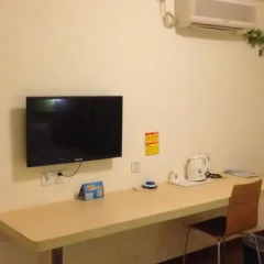 Отель 7 Days Inn (Guangzhou Huanghuagang Metro Station) удобства в номере фото 2