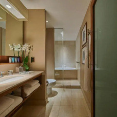 Отель Threadneedles, Autograph Collection by Marriott 5* Роскошный номер с различными типами кроватей фото 4