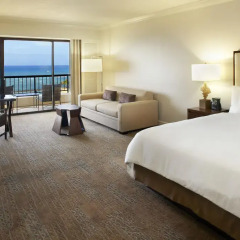 Отель Hilton Hawaiian Village Waikiki Beach Resort 4* Стандартный номер с двуспальной кроватью фото 10