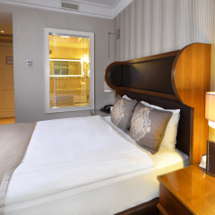 Отель Titanic Business Golden Horn 5* Улучшенный номер с двуспальной кроватью