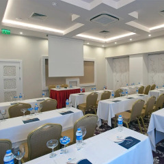 Отель Crystal Tat Beach Resort Spa