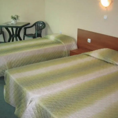 L&B Hotel комната для гостей фото 9