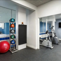 Отель Days Inn by Wyndham Victoria Uptown Канада, Виктория - отзывы, цены и фото номеров - забронировать отель Days Inn by Wyndham Victoria Uptown онлайн фитнесс-зал