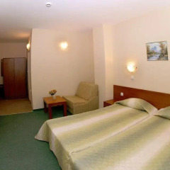 L&B Hotel комната для гостей