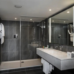 Отель Hilton Vienna Plaza Вена ванная фото 2