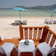 Отель Patong Bay Hut пляж фото 2