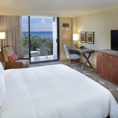 Отель Hilton Hawaiian Village Waikiki Beach Resort 4* Номер Делюкс с различными типами кроватей