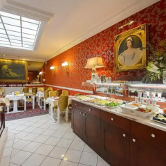 Hotel Urania питание