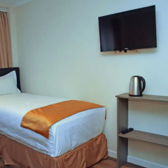 The Helmet Hotel Брюссель комната для гостей фото 9