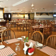 Landmark Plaza Hotel питание