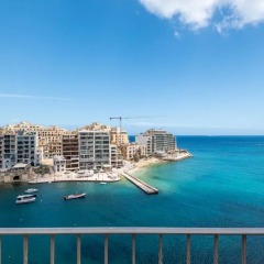Отель Spinola Bay Penthouse Мальта, Сан Джулианс - отзывы, цены и фото номеров - забронировать отель Spinola Bay Penthouse онлайн балкон фото 6