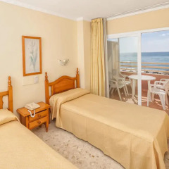 Отель Apartamentos Stella Maris Испания, Фуэнхирола - 1 отзыв об отеле, цены и фото номеров - забронировать отель Apartamentos Stella Maris онлайн комната для гостей