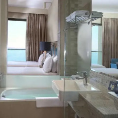 Отель Hilton Dead Sea Resort & Spa ванная фото 2
