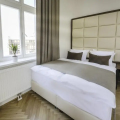 Апартаменты Letna Garden Suites Улучшенные апартаменты с различными типами кроватей