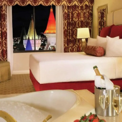 Отель Excalibur 3* Люкс повышенной комфортности с различными типами кроватей фото 2