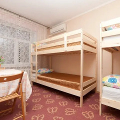 Гостиница Гостевые комнаты Аврора УрФУ Кровать в женском общем номере с двухъярусной кроватью
