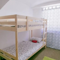 Хостел VELOHOSTEL Marata Стандартный семейный номер с различными типами кроватей (общая ванная комната) фото 3