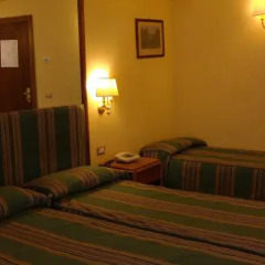 Raeli Hotel Noto комната для гостей фото 3
