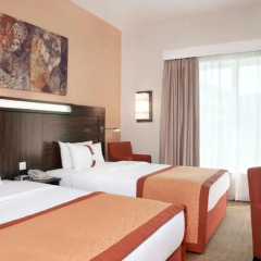 Отель Holiday Inn Express Dubai Safa Park ОАЭ, Дубай - 5 отзывов об отеле, цены и фото номеров - забронировать отель Holiday Inn Express Dubai Safa Park онлайн комната для гостей