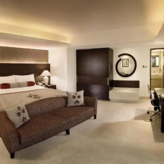 Отель The Ritz-Carlton Abu Dhabi Grand Canal 5* Номер Venetian village